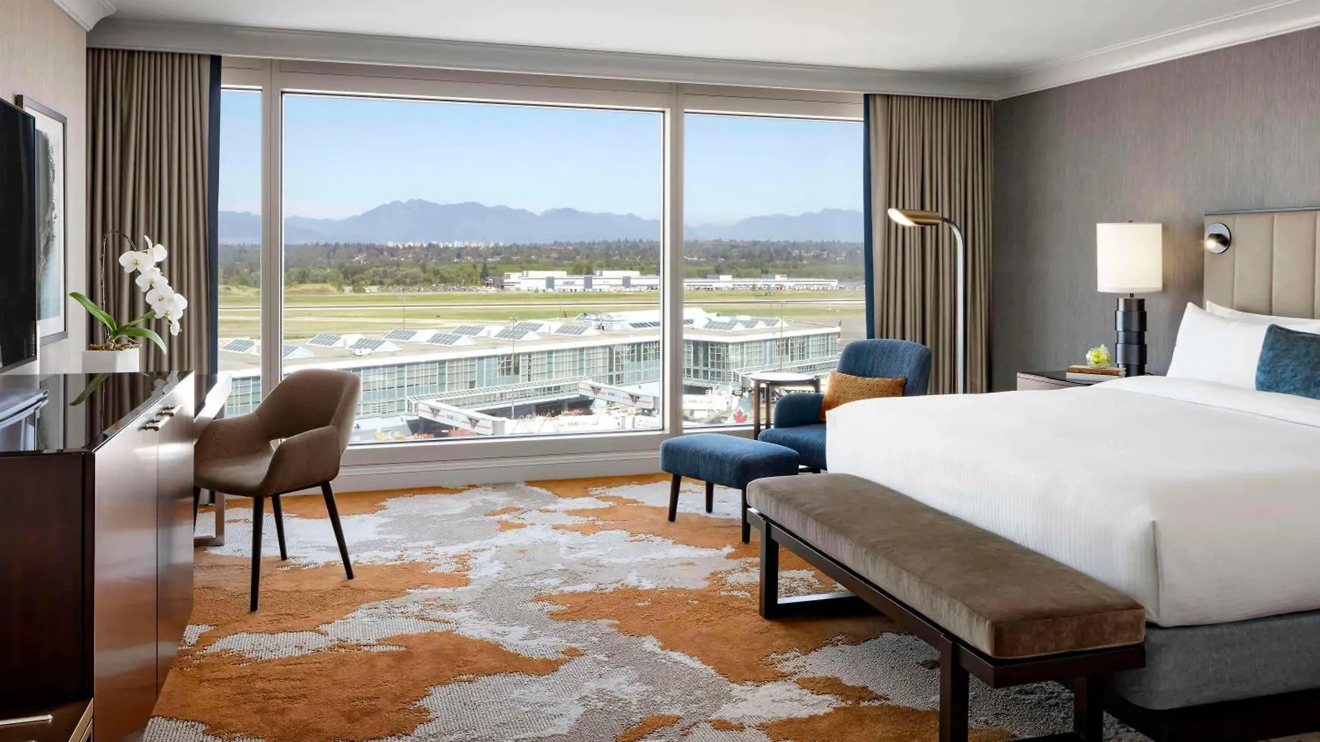 Fairmont Vancouver Airport In-Terminal Hotel Richmond 5*,