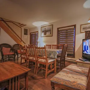 Maison Intéressante Hébergement de vacances Ville de Québec