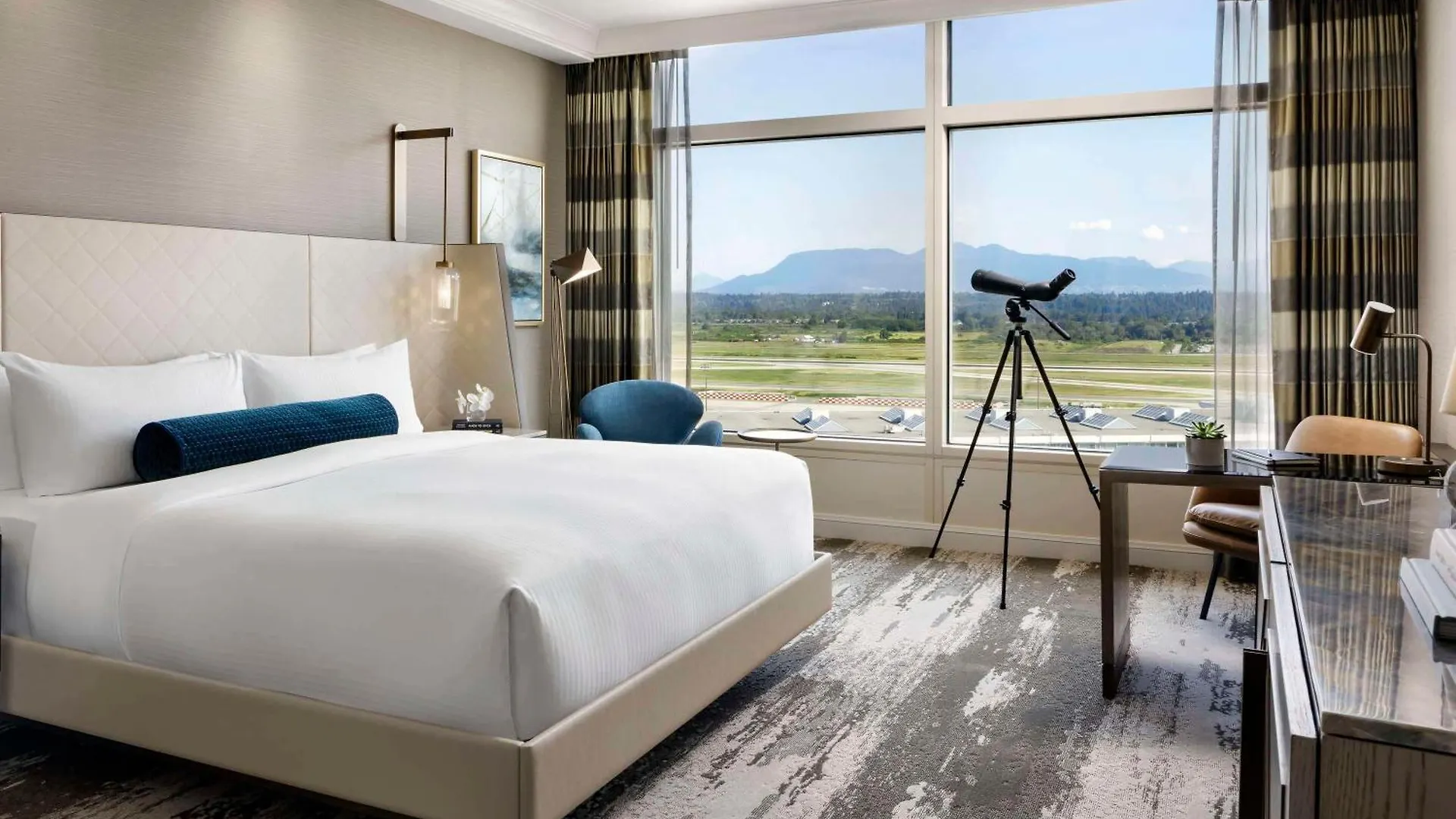 Fairmont Vancouver Airport In-Terminal Hotel Richmond